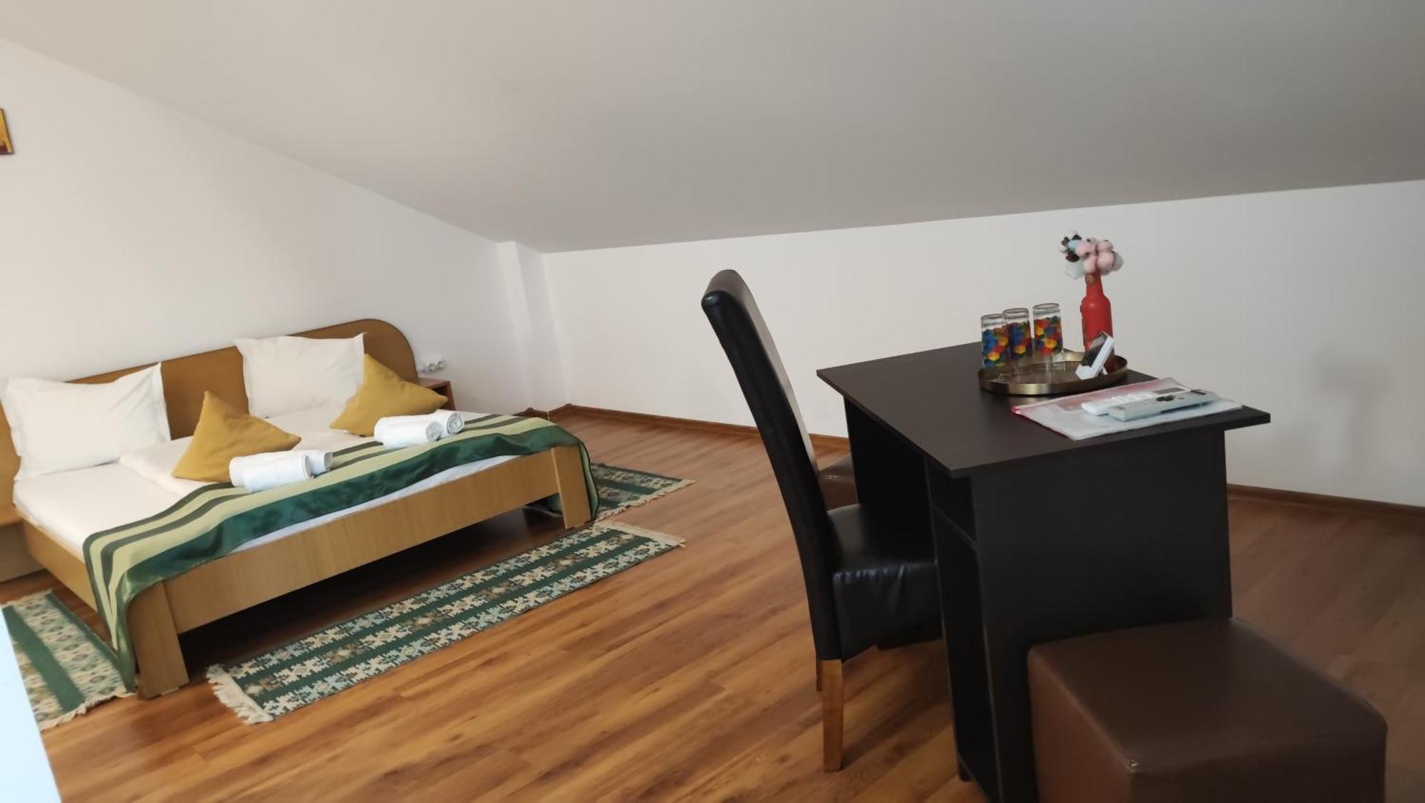 Motel Prislop Хацег Екстер'єр фото